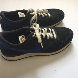 Nike air vortex ( vintage) black old royal sz 10.5